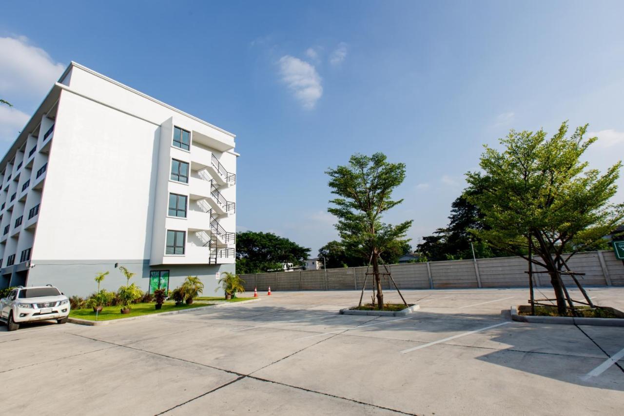 Le Lert Hotel Ratchaburi Zewnętrze zdjęcie
