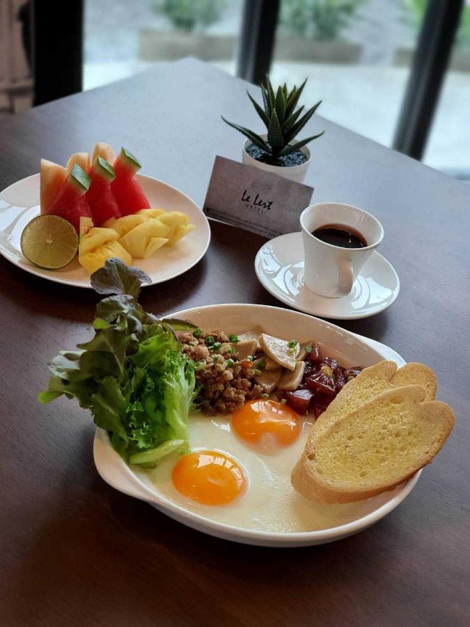 Le Lert Hotel Ratchaburi Zewnętrze zdjęcie